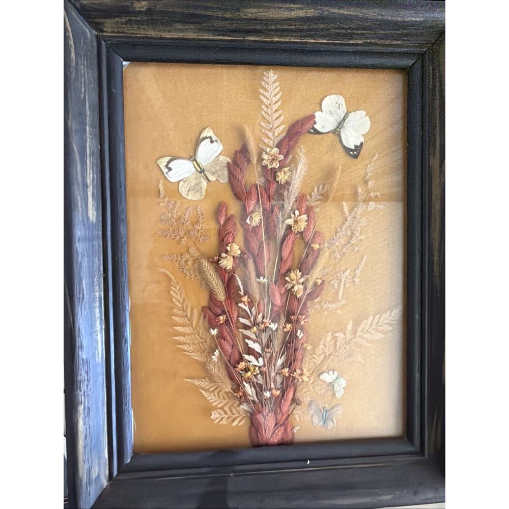 Butterfly & Dried Flowers Wall‎ Art Vintage Wood Frame